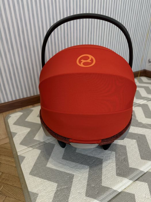 Автолюлька Cybex Cloud Z i-Size (Orange) з базою Isofix