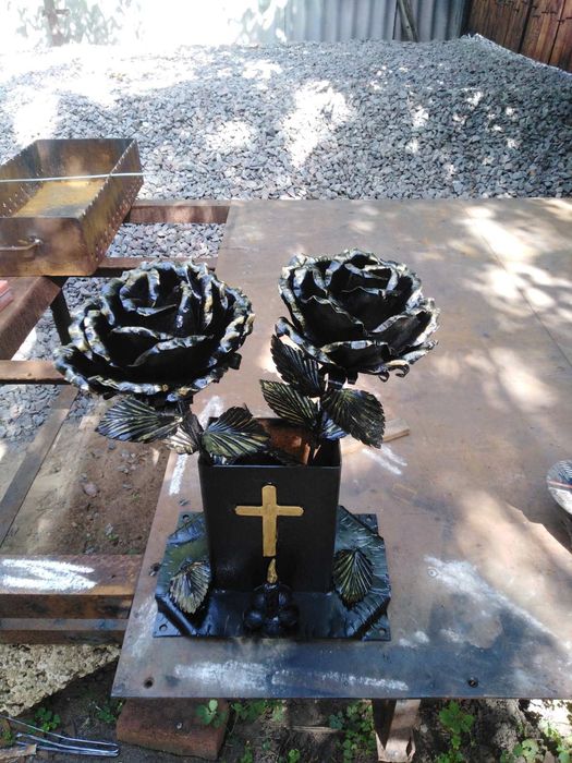 Продам на замовлення ковані троянди