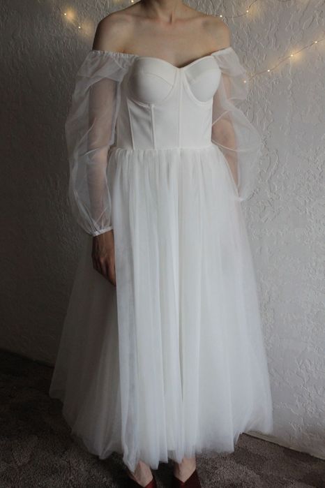 Весільна Сукня М розмір, Міді