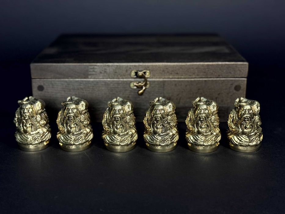 Набор чарок "Козацька рада" Чарки козаки. Подарункові чарки.