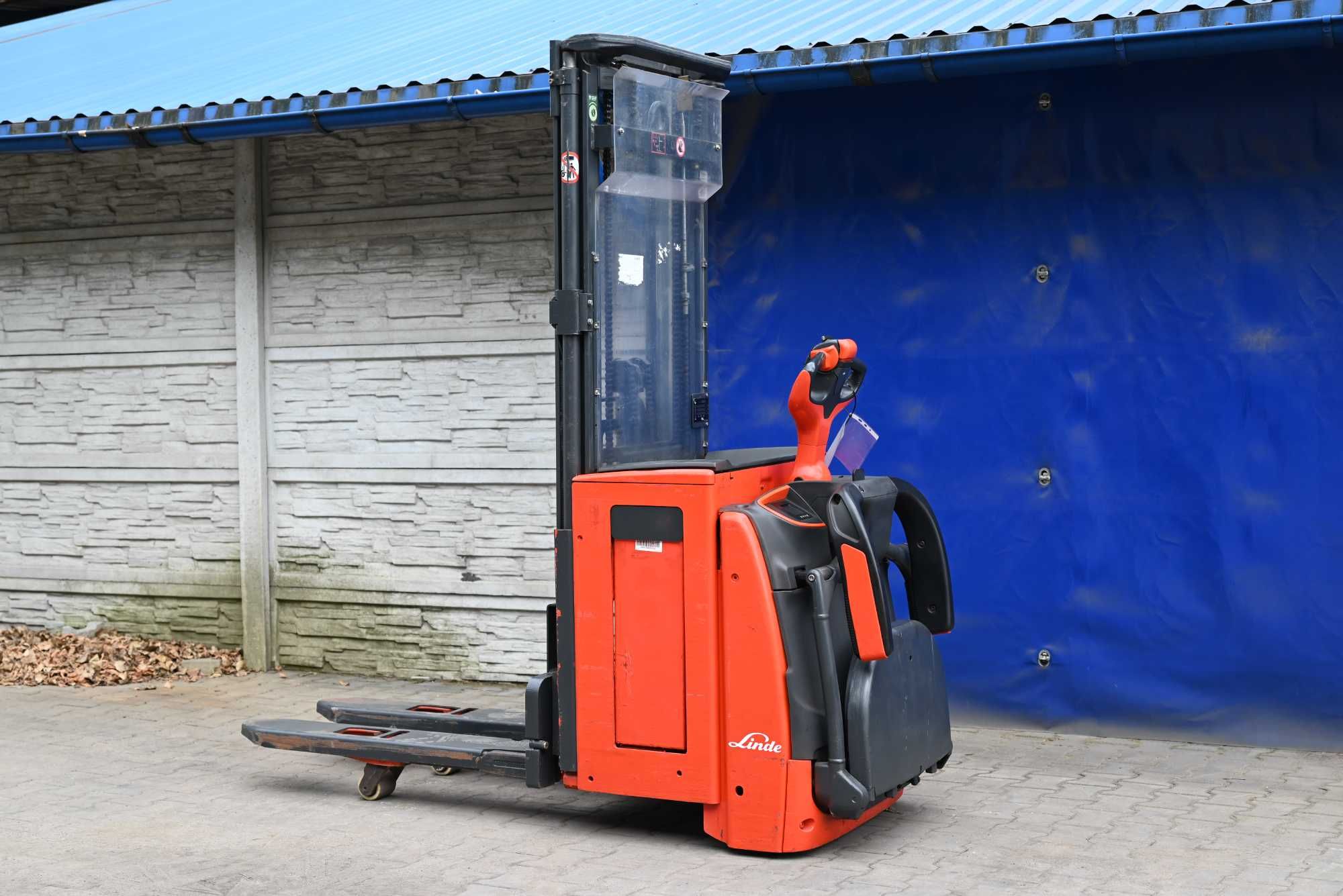 Paleciak elektryczny Linde L16 AP Triplex 470cm 2016rok FHP 316