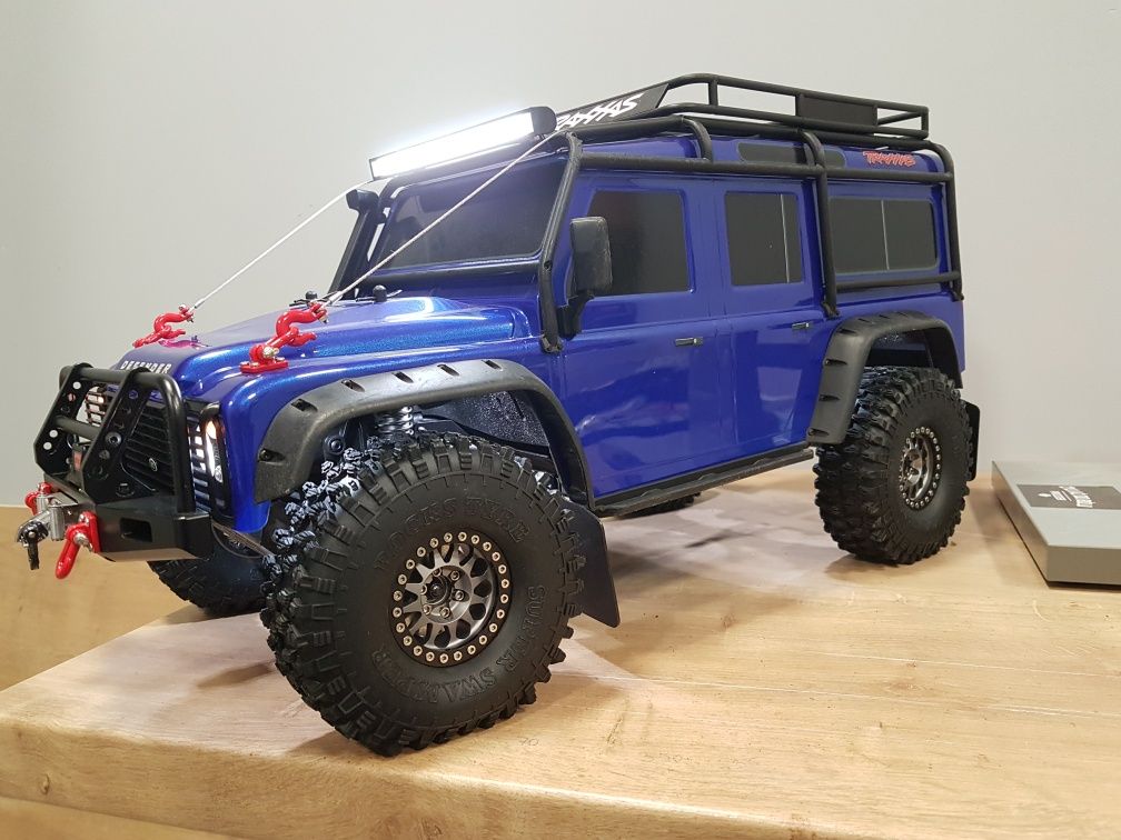 Traxxas Defender trx4