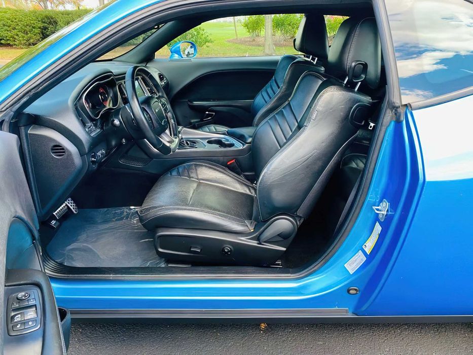 Dodge Challenger SRT Hellcat      2016