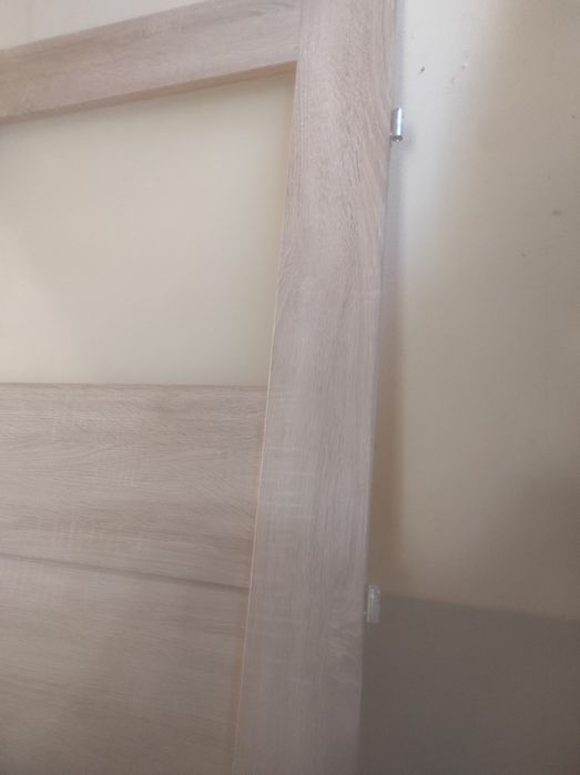 Drzwi prawe z futryna 89cm