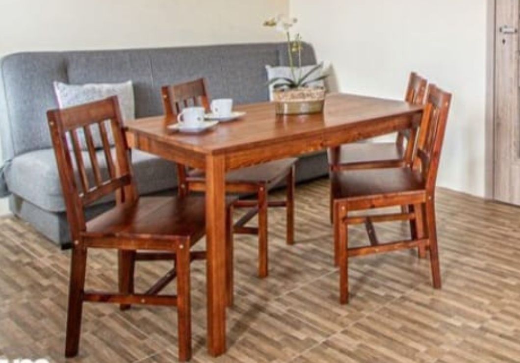 Stół i 4 krzesła zestaw mebli tylstrup