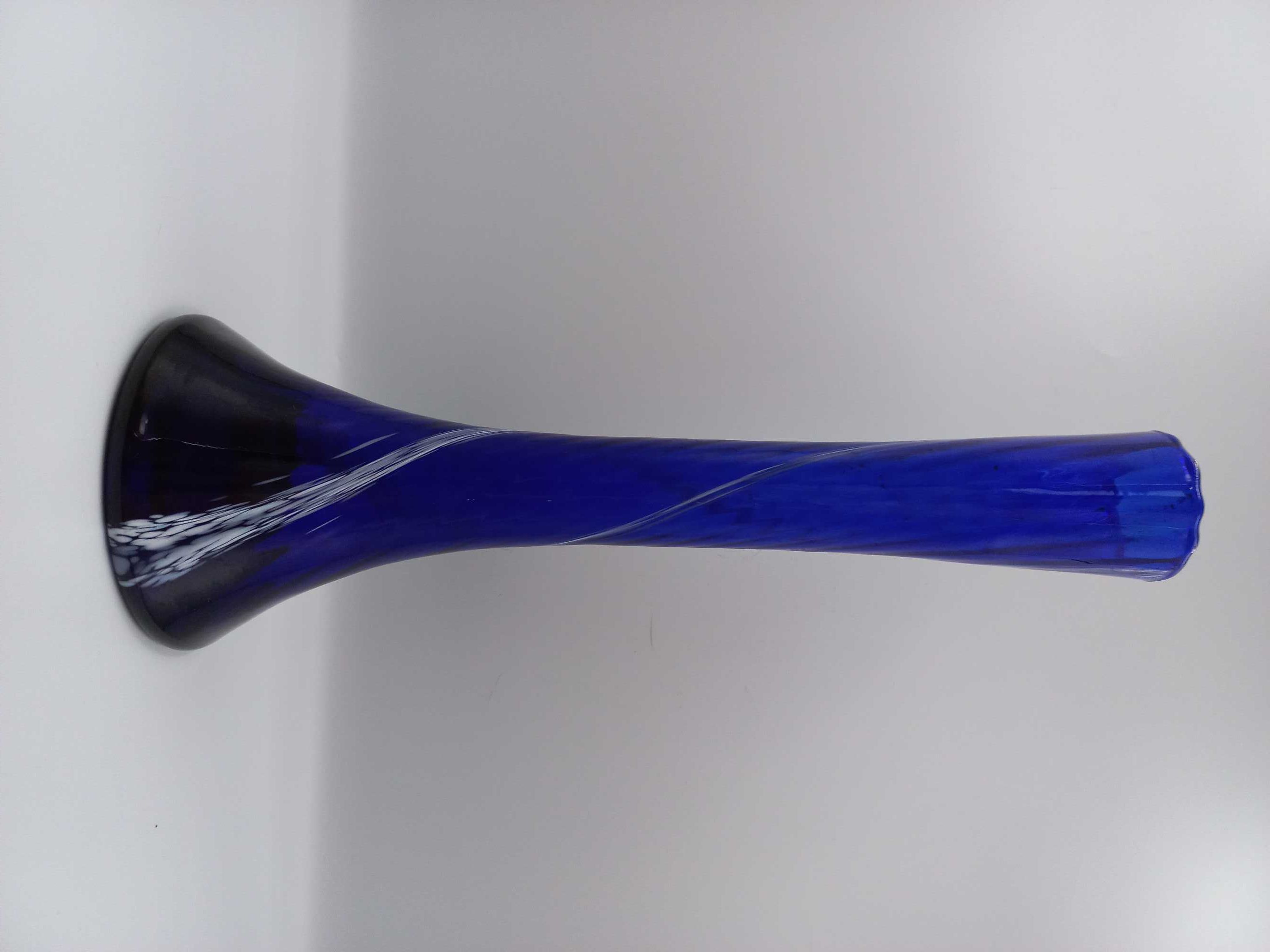 Szklany kobaltowy/niebieski wazonik huta Krosno