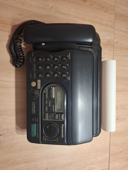 Telefak,s telefon+fax Panasonic KX-FT37 wraz z zapasem papieru
