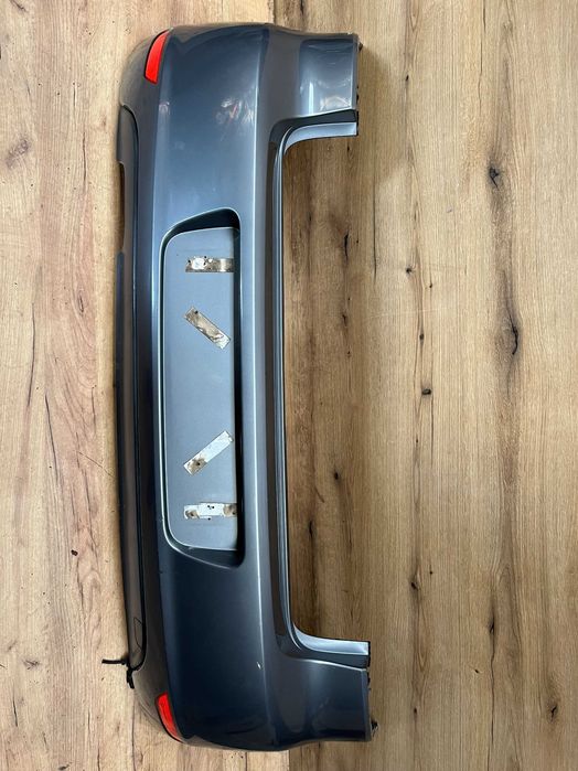 Zderzak tylny Volkswagen Golf 6 kolor la7t