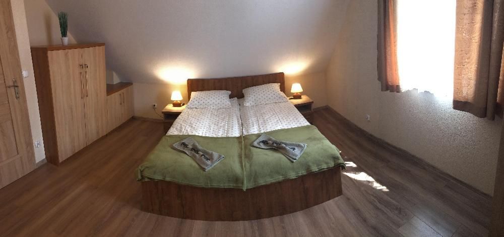 Domek na Kaszubach z kominkiem nad jeziorem dla 8os. /Sylwester