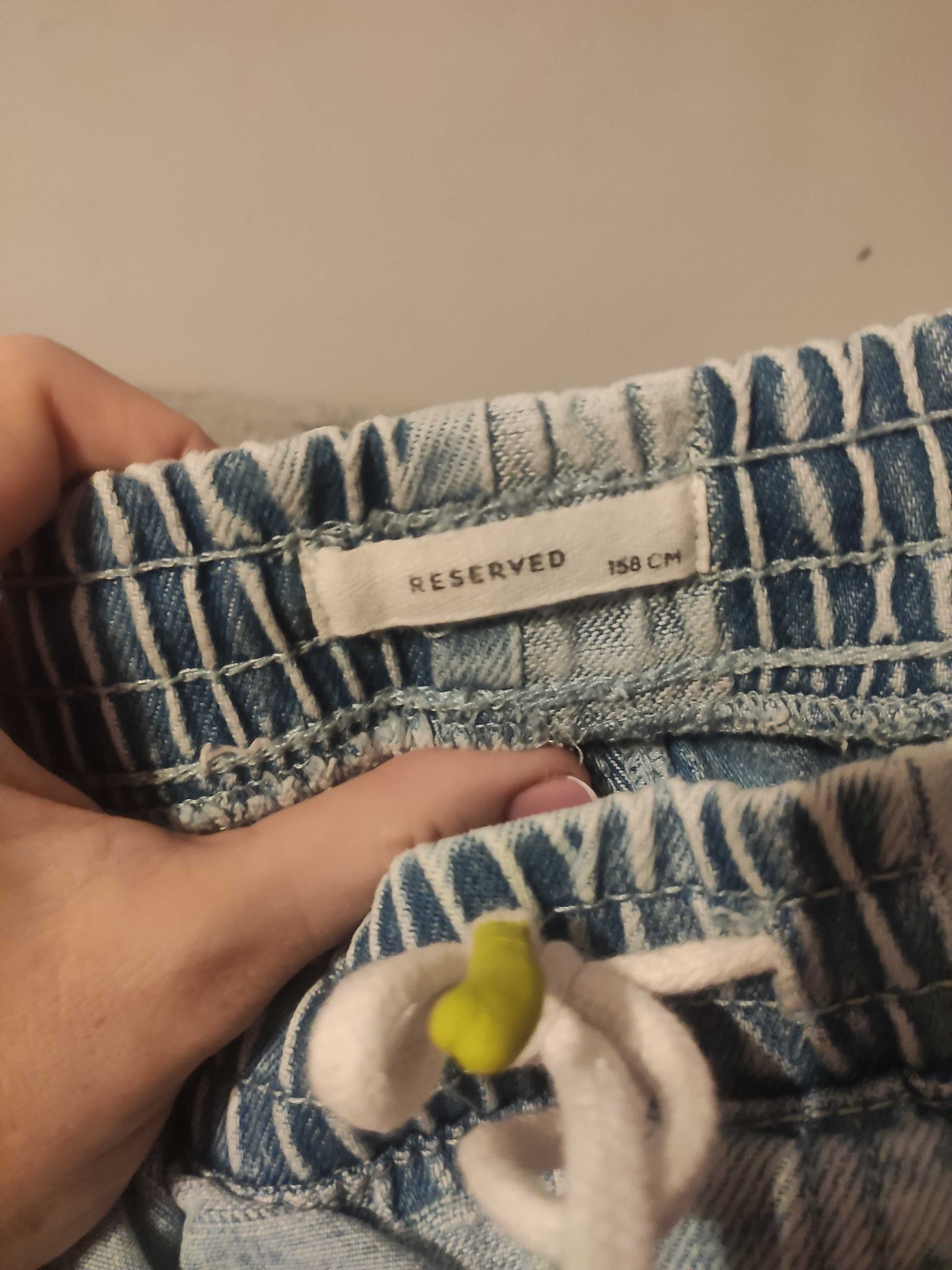 Krótkie spodenki chłopięce Reserved r. 158