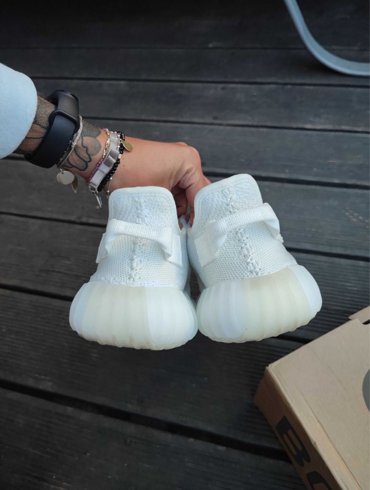 Buty yezzy damska white cream 43 1/3