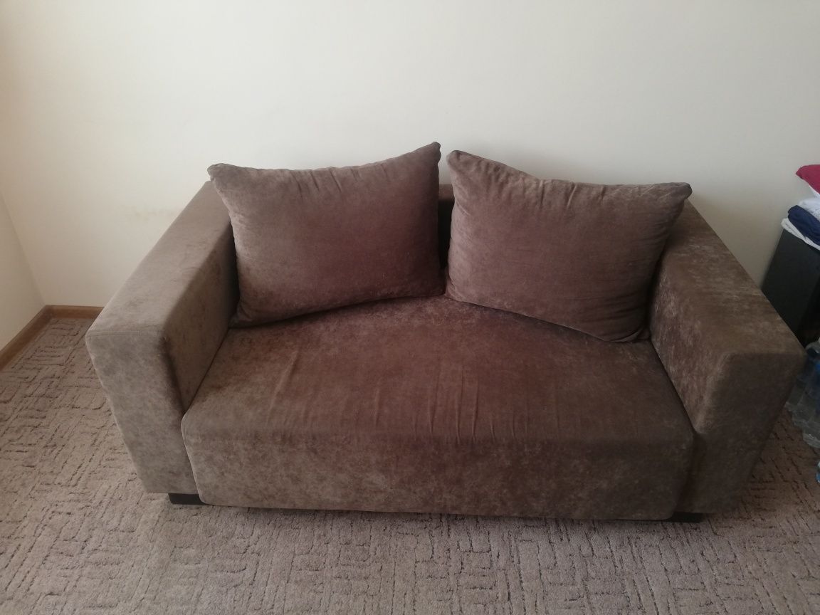 Sofa stan b. Dobry