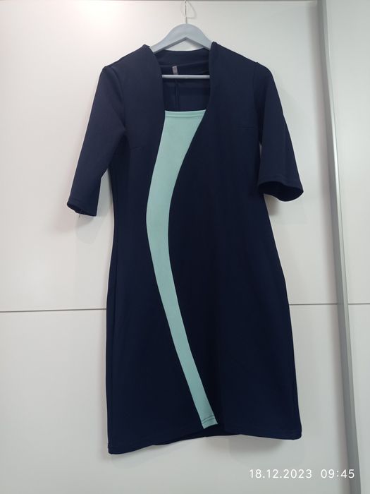 Плаття 42розмір, 110 грн.  кожне,стан ідеальний