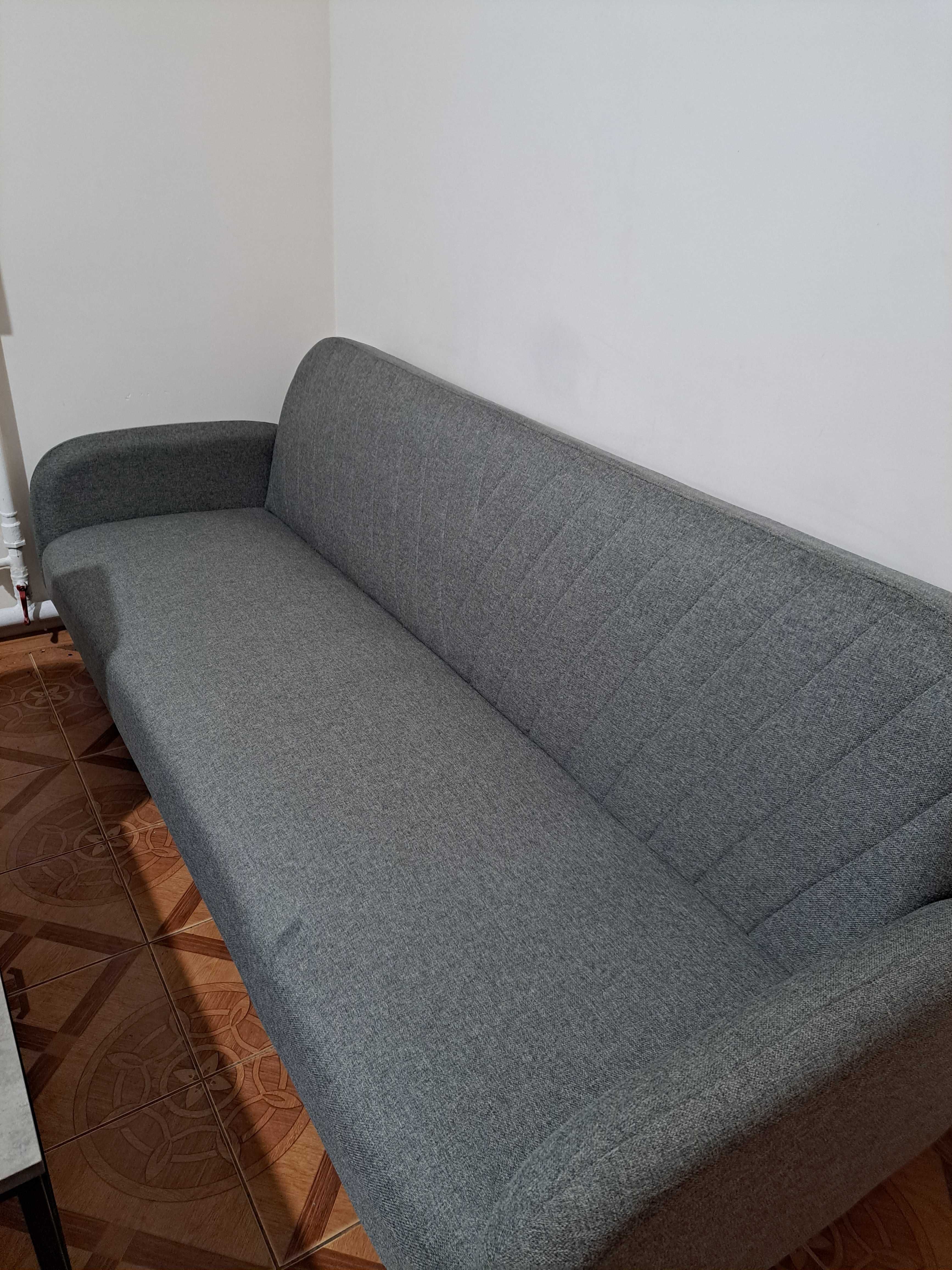 Продам диван ( юск)