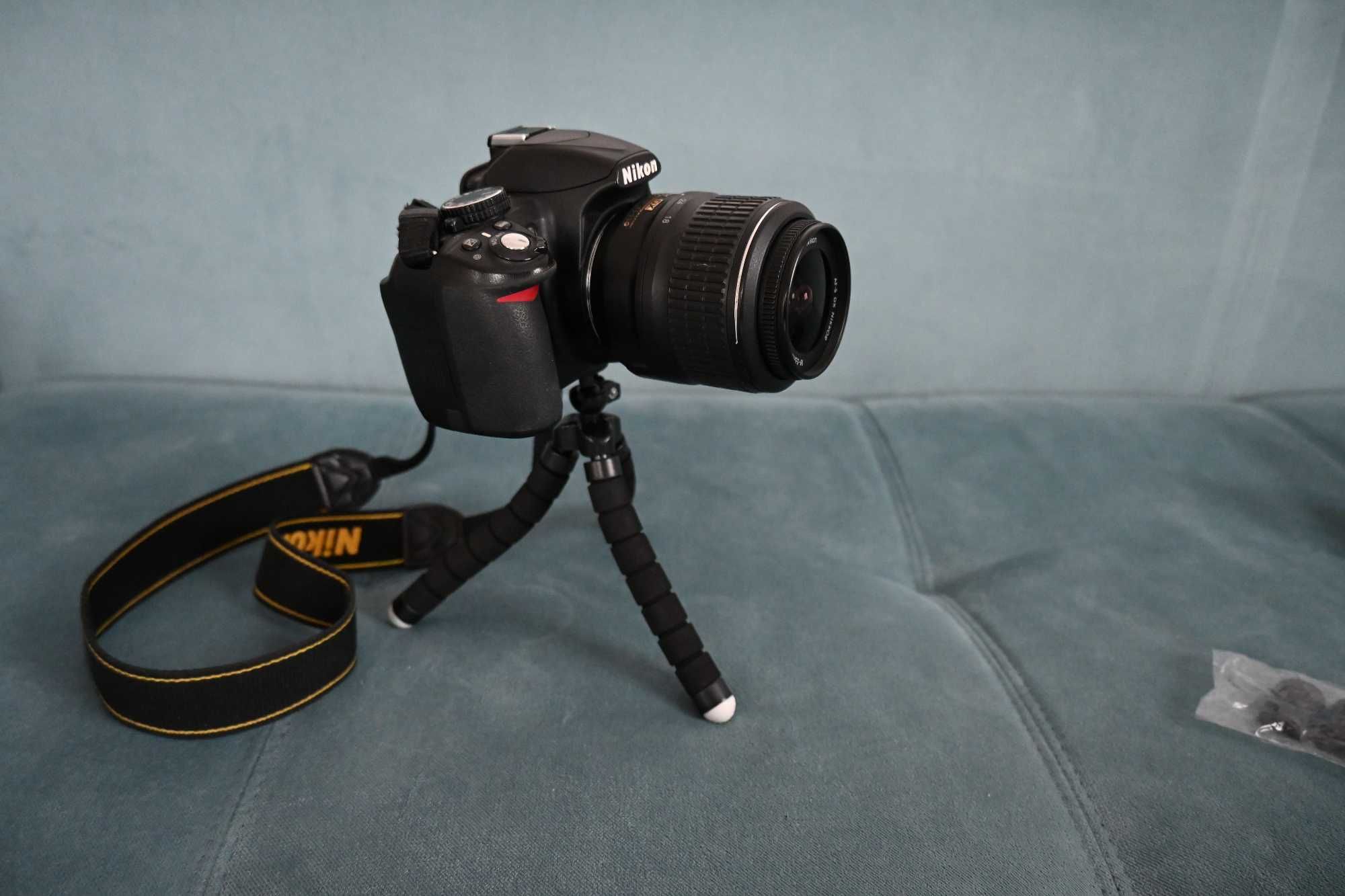 Aparat Nikon D3100 + AF-S Nikkor 18-55 mm VR + Tamron AF70-300 mm