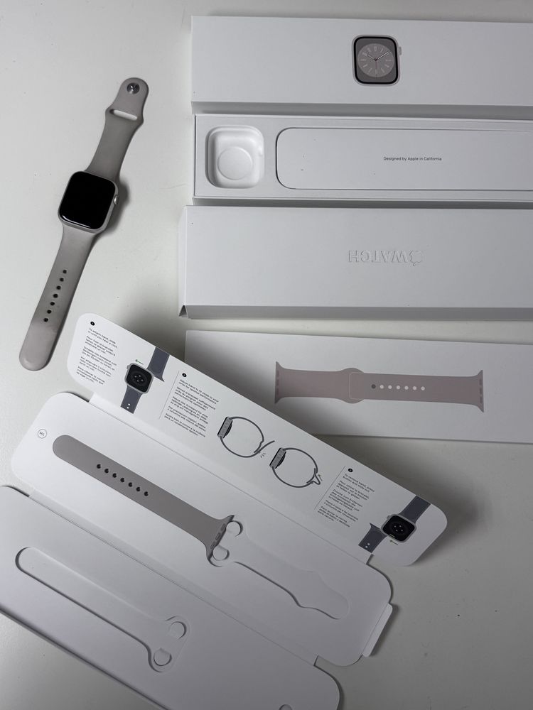 Apple watch series 8 45 mm cellular starlight aluminum uszkodzony