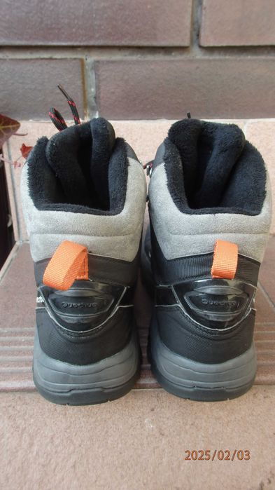 Buty zimowe męskie marki Quechua rozmiar 42.