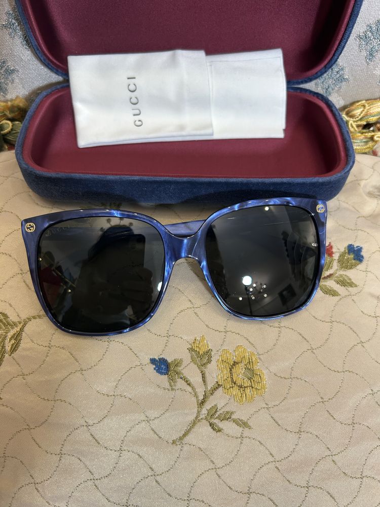 Практично нові сонцезазисні окуляри Gucci. Люкс бренд. Оригінал.