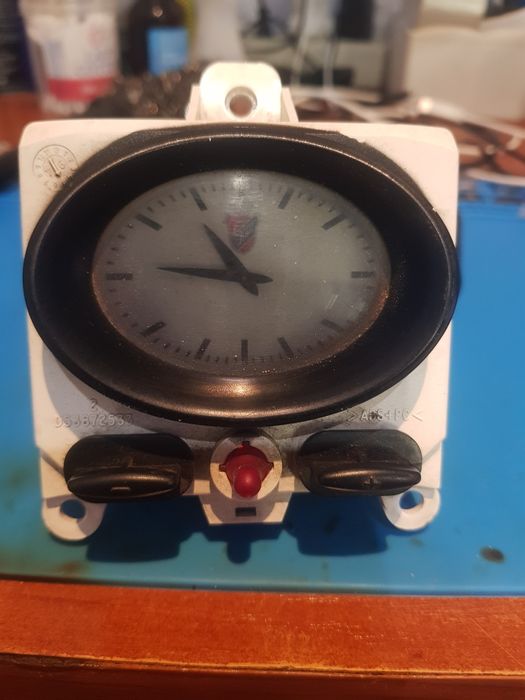 Часы ford escort  coupe