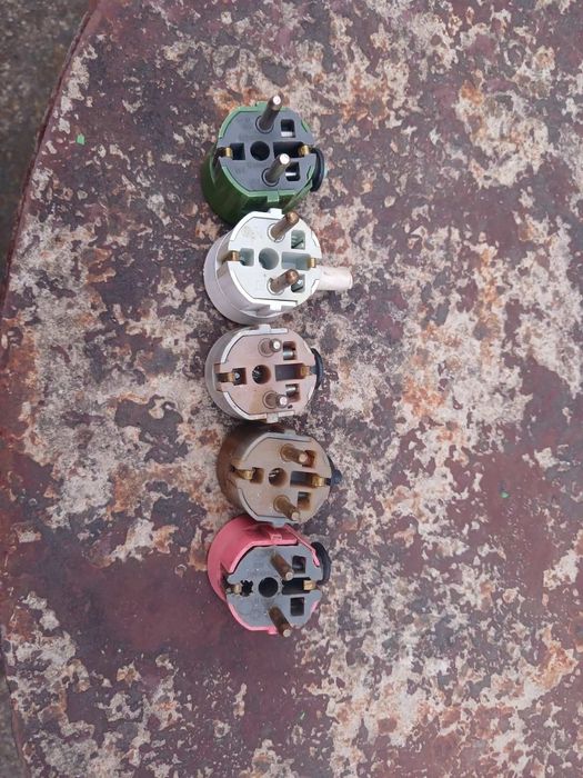 Вилка 50гц 220в виробництва ссср