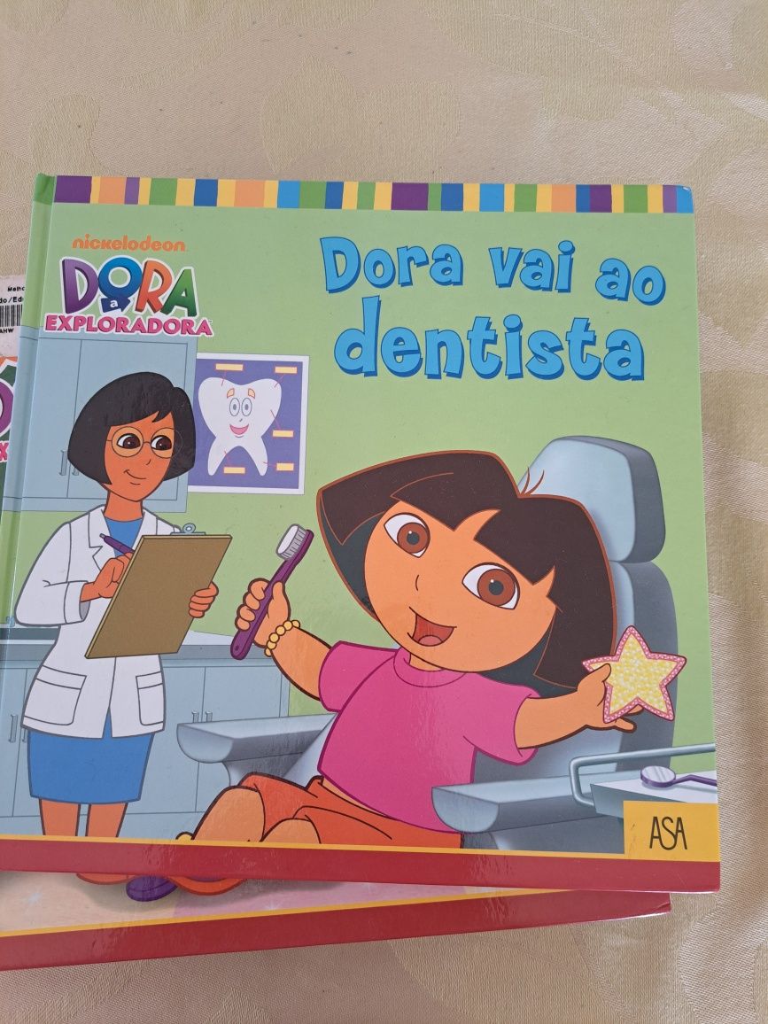 7 Livros de criança "Dora Exploradora'