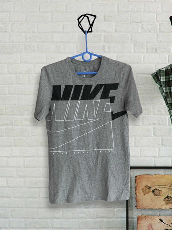 Чоловіча футболка Nike Tee, (р. XS)