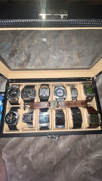 Разпродаю коллекцию diesel часов
