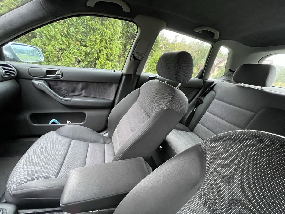 Fotele komplet Audi A3 8l 5d z funkcją grzania