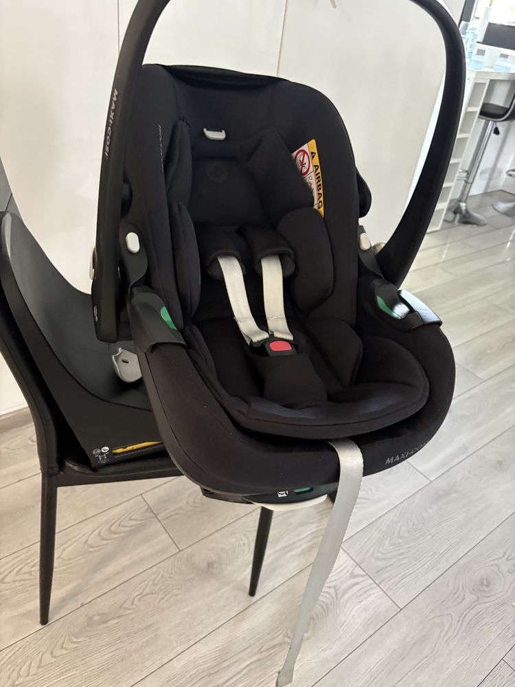 Fotelik samochodowy MAXI-COSI Pebble 360, baza MC Family Fix 360 PRO