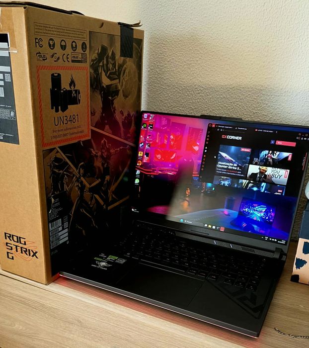 Portátil asus strix