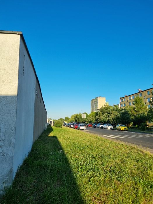 Garaż na Winiarach do wynajęcia