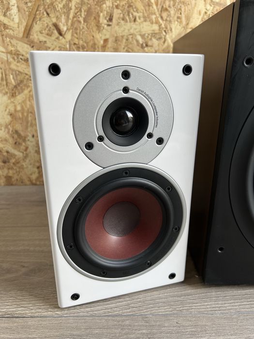 Dali Zensor 1 AX - aktywne kolumny podstawkowe z Bluetooth pilot kabel