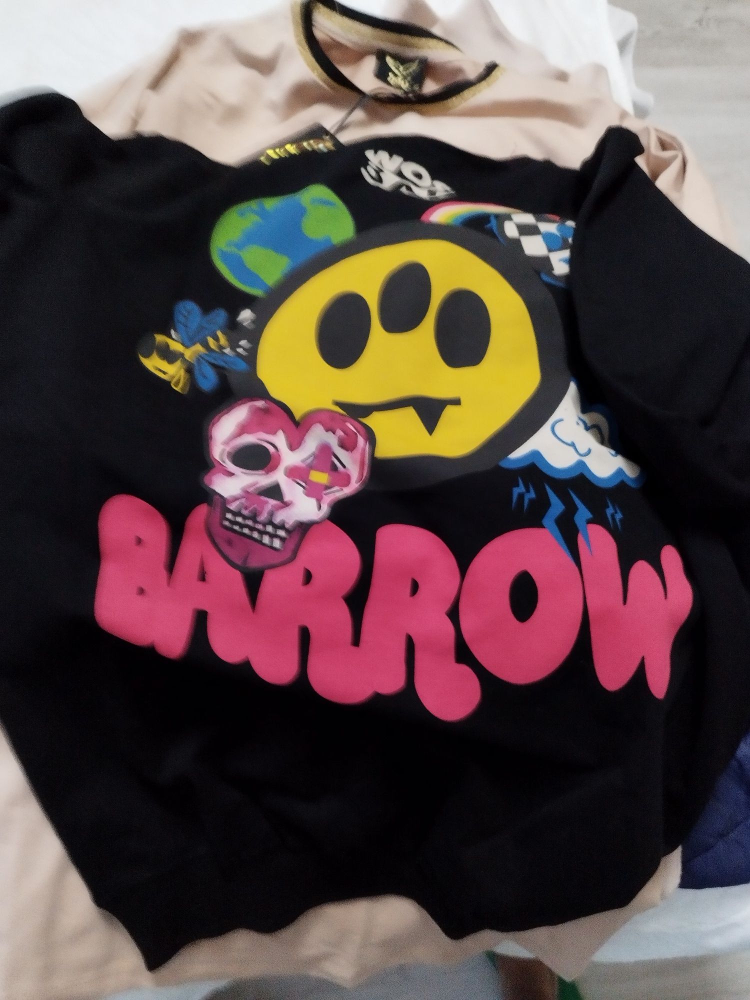 Bluza Barrow z zdobionymi plecami