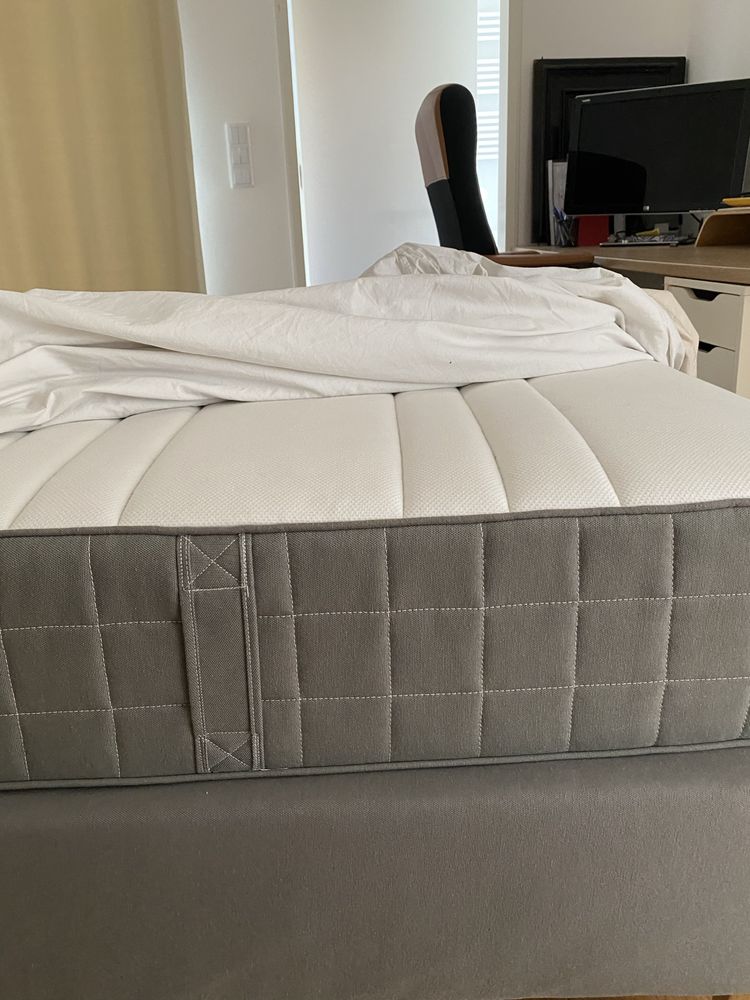 Cama colchao incluido