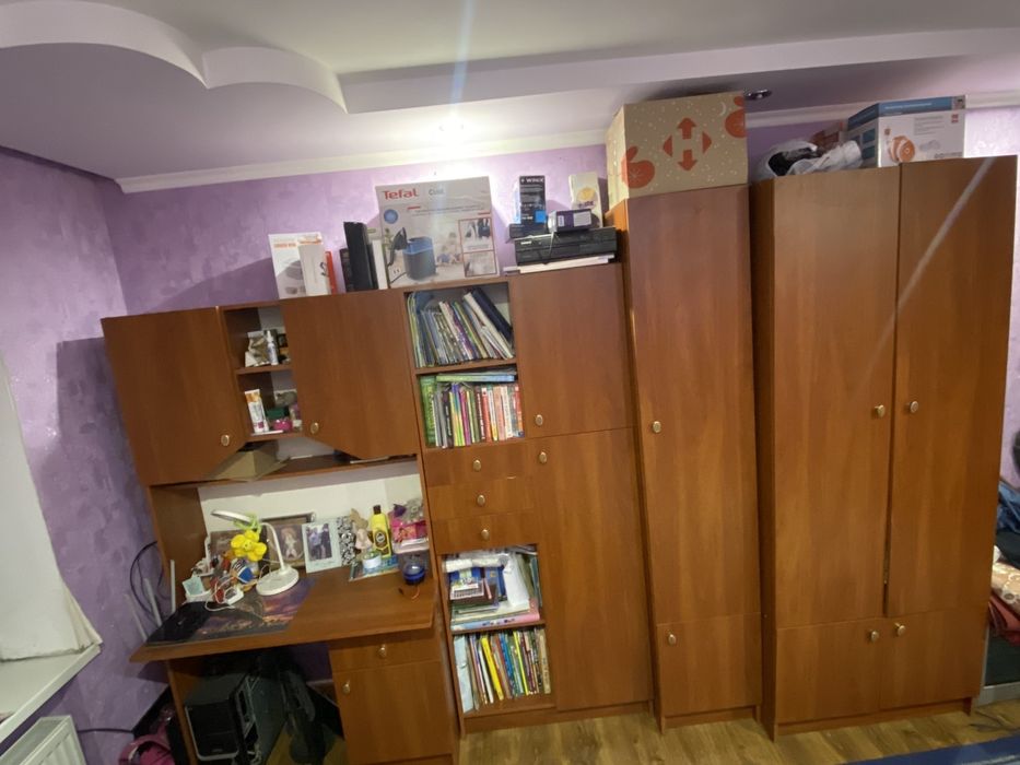 Набір меблів в дитячу кімнату, диван