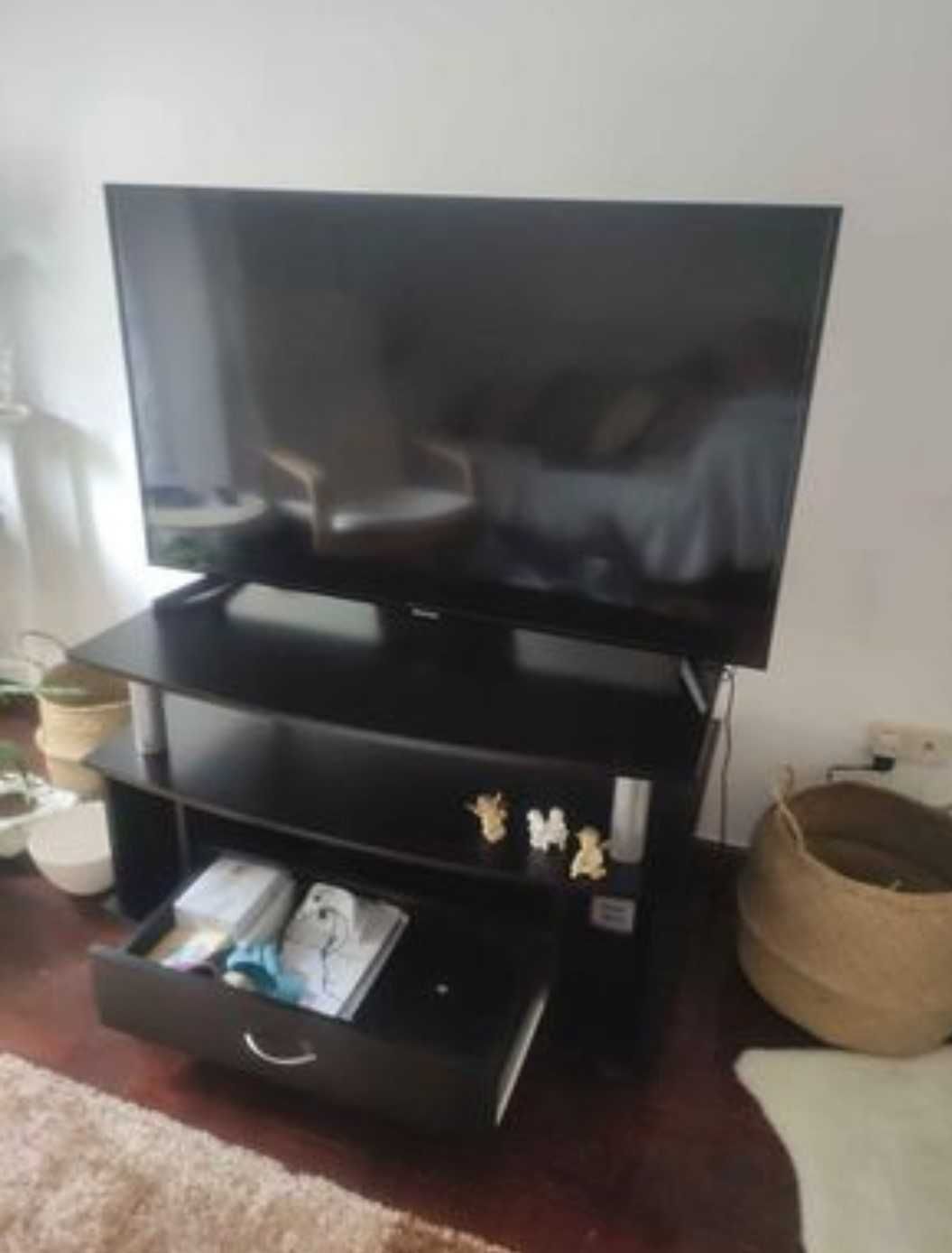 Movél de TV + Mesa de apoio