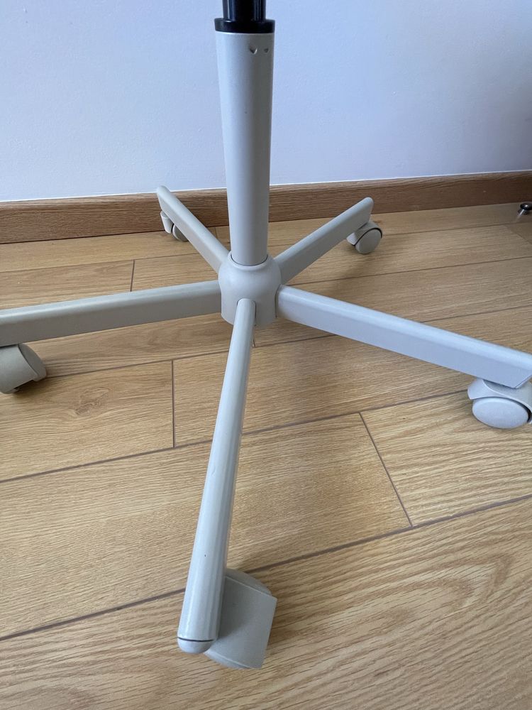Cadeira Ikea Gitatória