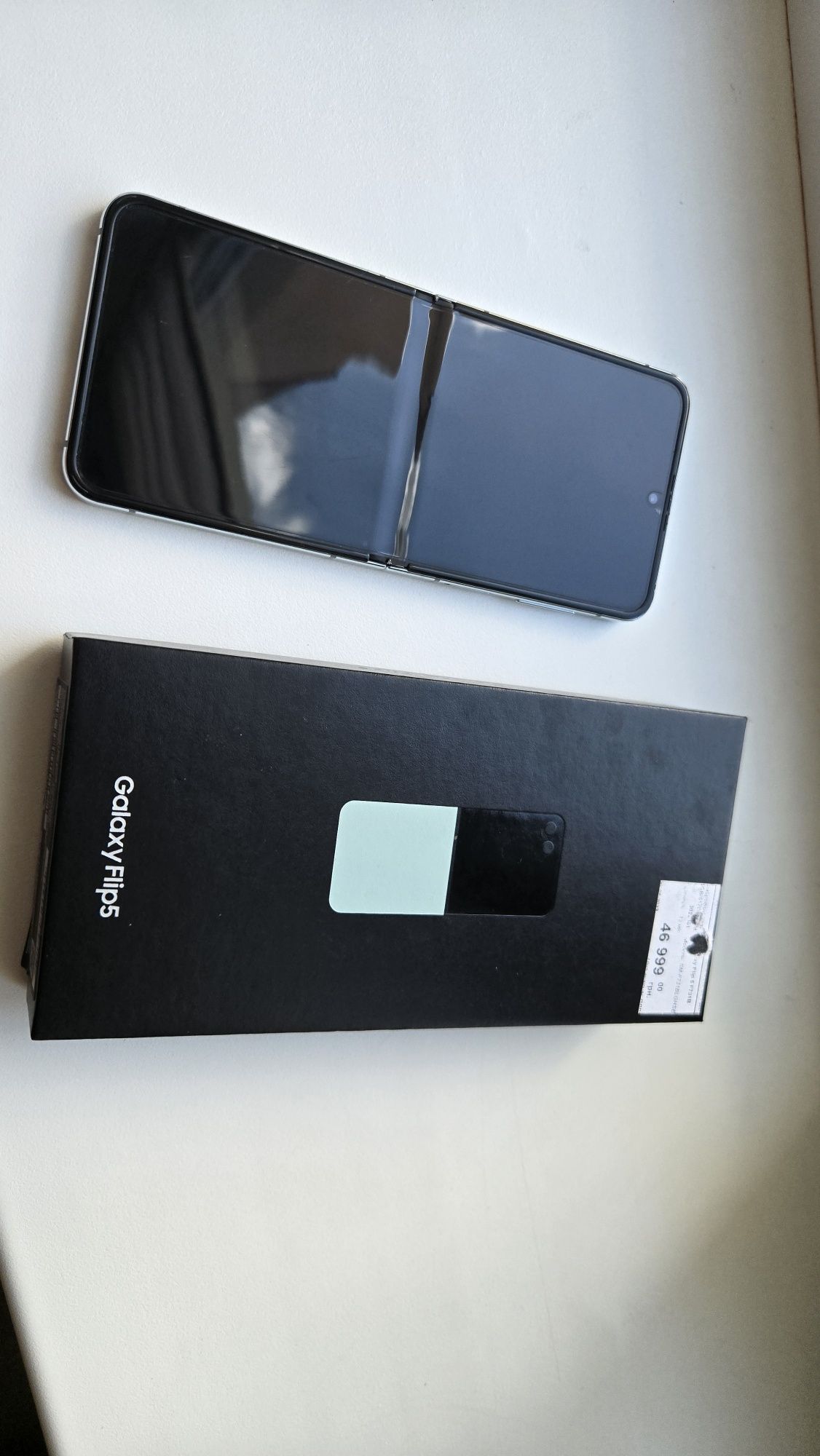 Samsung Z Flip 5 8/512 GB  3700A mint