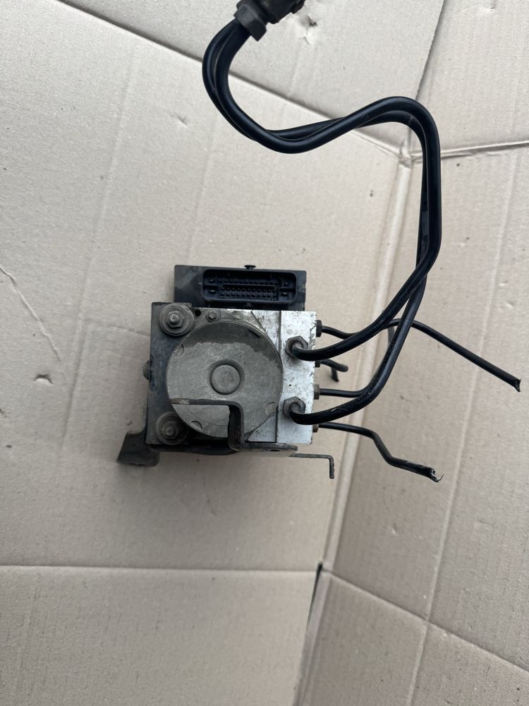Блок abs Sonata YF 2011-2014 58920-3O500. Насос абс