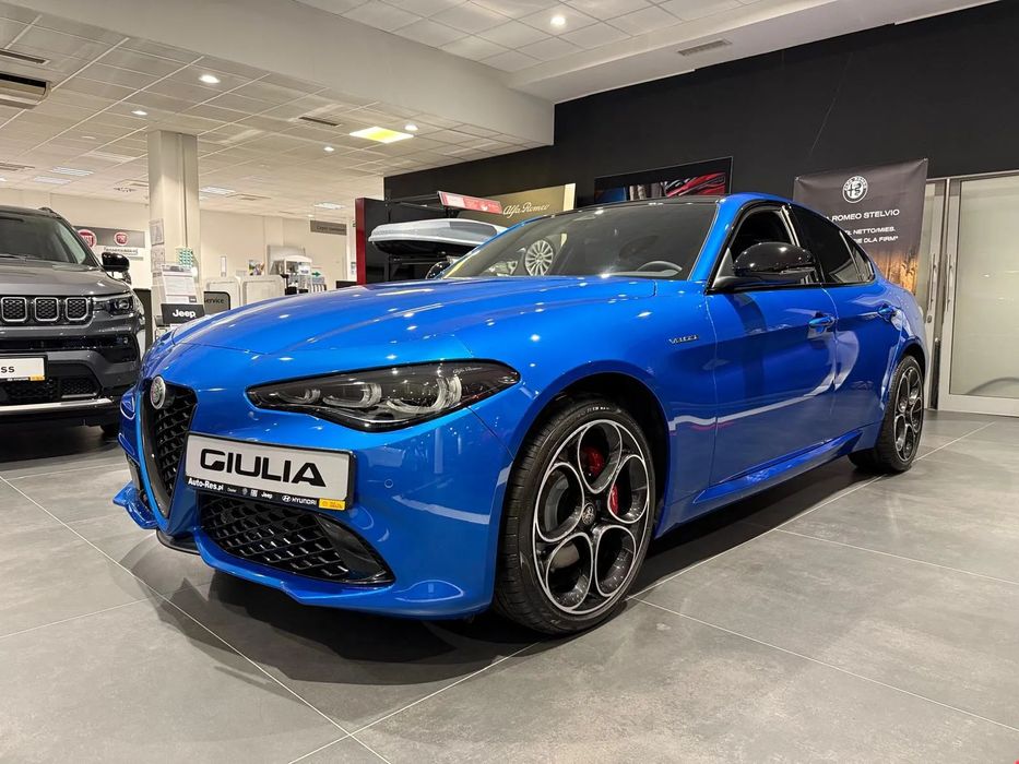 Alfa Romeo Giulia 280 KM Q4 Veloce, Skórzana tapicerka, Szklany dach, Harman Kardon