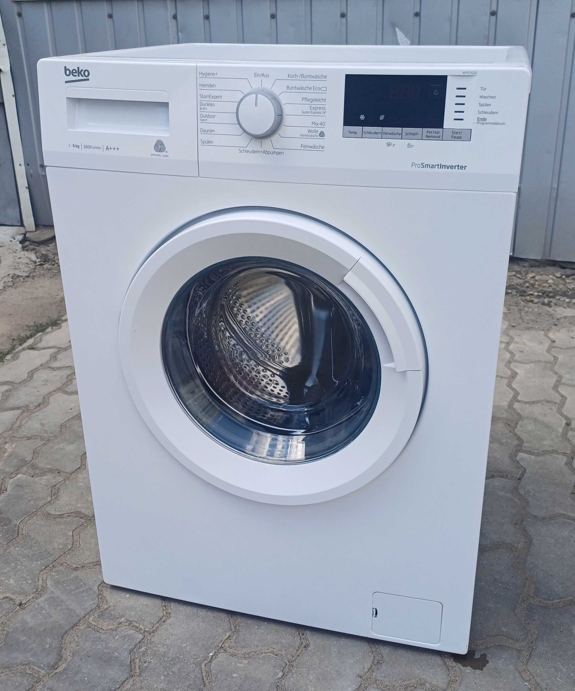 Вузка пральна машина Beko WMO 626 6 кг 1600 об ProSmart інвертор б/в
