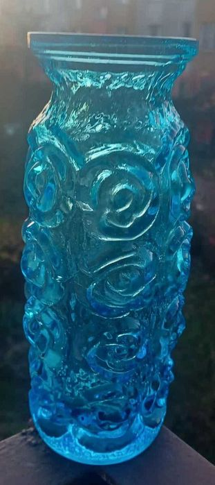 Wazon róże z huty Laura