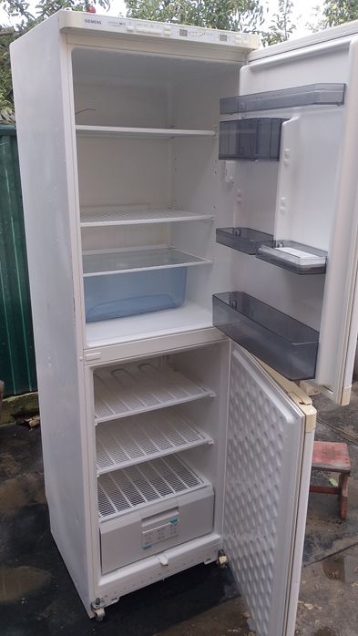 Продам холодильник.