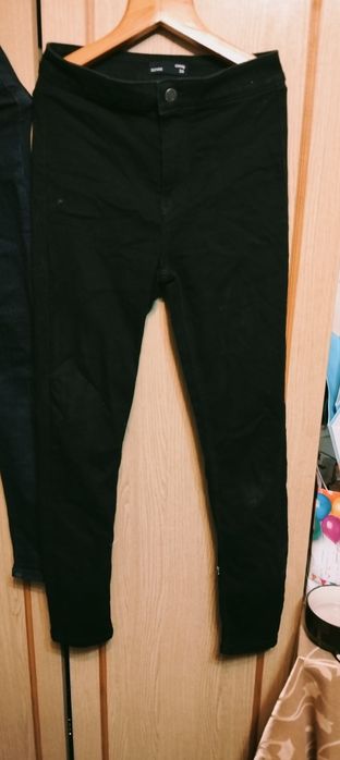 Штани, молодіжні джинси.