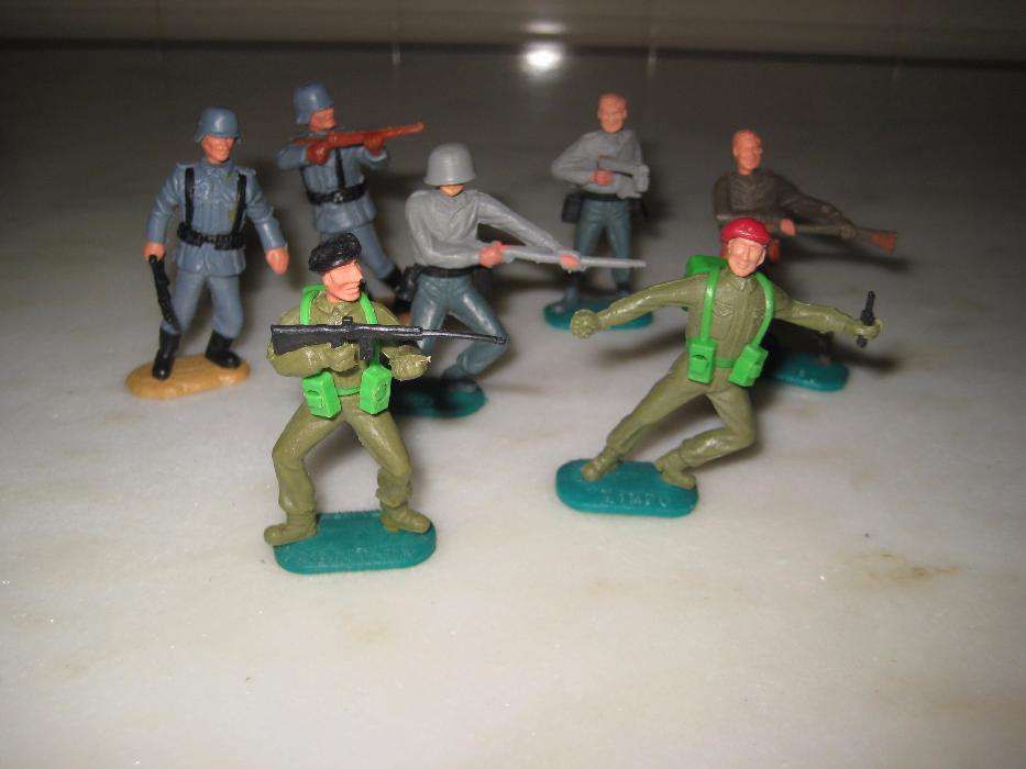 7 soldados Timpo toys déc.1960