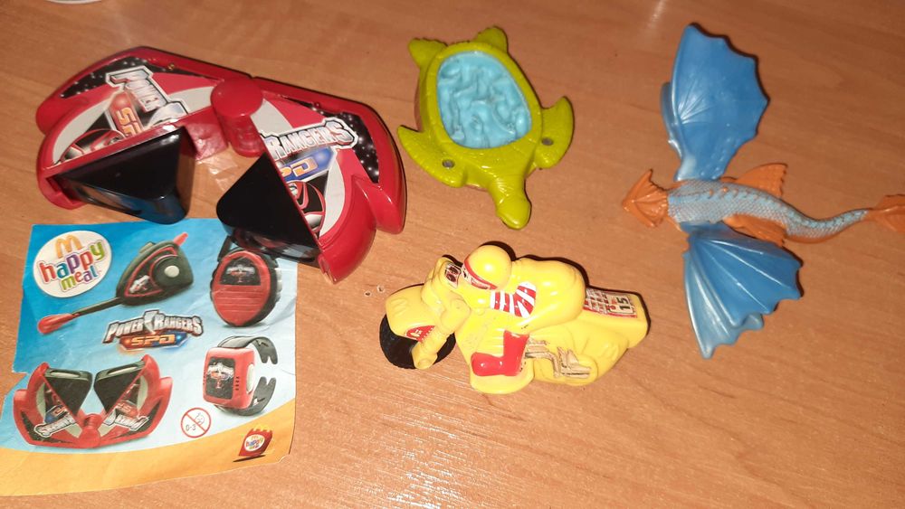 Іграшки з Макдональдс Хепі Мілд