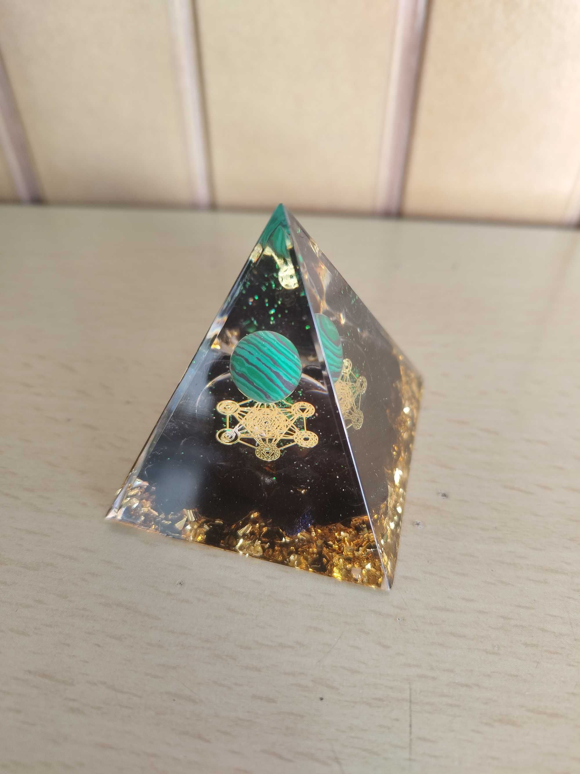 Pedra Pirâmide Cristal de Energia Reiki Chakra