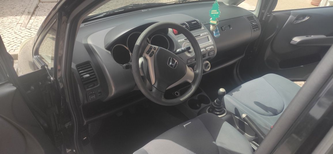 Honda Jazz 1.2 Gasolina - Económico e Fiável
