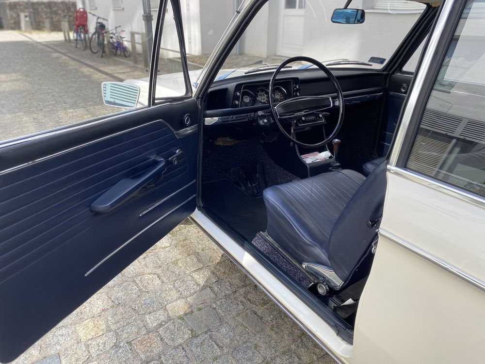 Bmw 1600-2           .