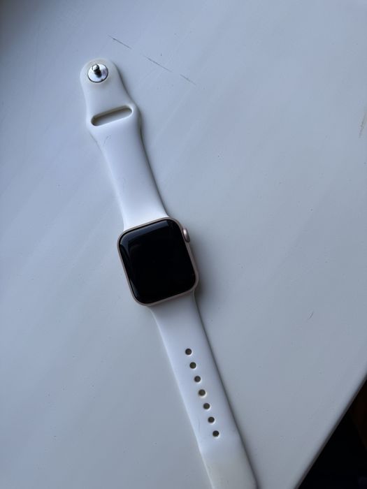 Apple watch series 5(40) смарт годинник